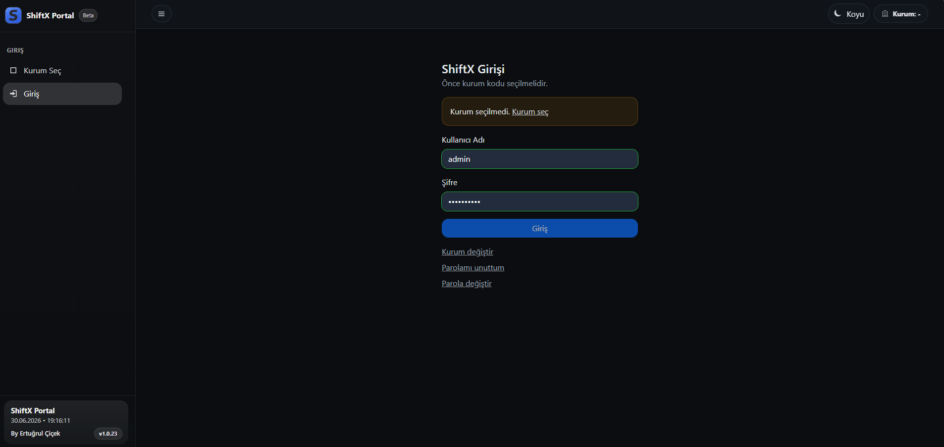 ShiftX giriş ekranı — web